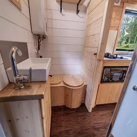 Tiny House Confort Dans Un Ecrin De Nature * Saint-Bonnet-le-Chastel